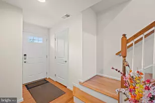 8056 Locust Mill St, Ellicott City, MD 21043 - Photo 2