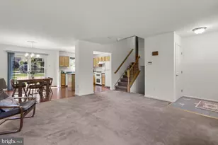 9543 Ridgeview Dr, Columbia, MD 21046 - Photo 6