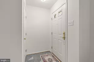 9543 Ridgeview Dr, Columbia, MD 21046 - Photo 4