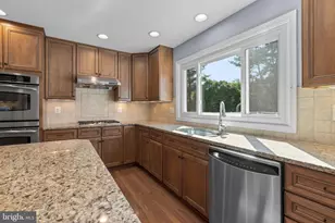 4706 Bates Dr, Ellicott City, MD 21043 - Photo 8