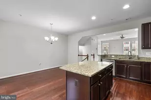 8621 Enoch Pratt Dr, Ellicott City, MD 21043 - Photo 6