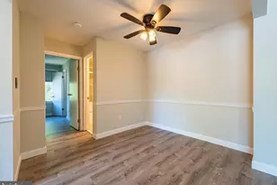 8723 Hayshed Ln, Columbia, MD 21045 - Photo 2