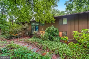 8545 Pineway Ct, Laurel, MD 20723 - Photo 4