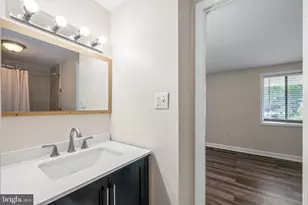 5407 Fallriver Row Ct, Columbia, MD 21044 - Photo 10
