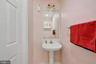 6211 Deep Earth Ln, Columbia, MD 21045 - Photo 14