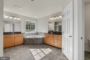 9724 Centennial Meadows Ln, Ellicott City, MD 21042 - Photo 18