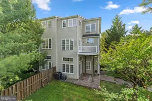 8916 Lee Manor Dr, Ellicott City, MD 21043 - Photo 40