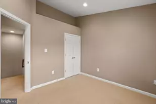 8916 Lee Manor Dr, Ellicott City, MD 21043 - Photo 34