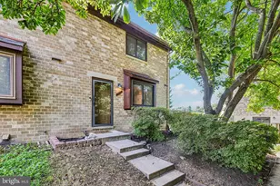 7000 Knighthood Ln, Columbia, MD 21045 - Photo 8