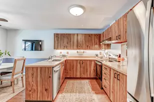 8927 Skyrock Ct, Columbia, MD 21046 - Photo 4