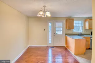 9220 Pinenut Ct, Laurel, MD 20723 - Photo 6