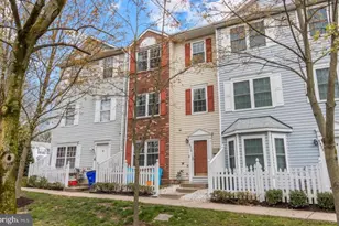 8926 Mallard Ct, Columbia, MD 21045 - Photo 2