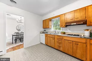 2933 Bethany Ln, Ellicott City, MD 21042 - Photo 10