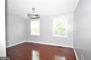 8673 Cooperhawk Ct, Columbia, MD 21045 - Photo 12