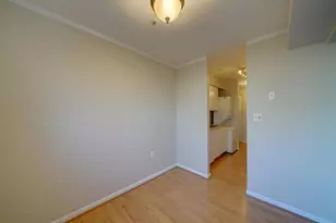 8513 Falls Run Rd, Ellicott City, MD 21043 - Photo 10