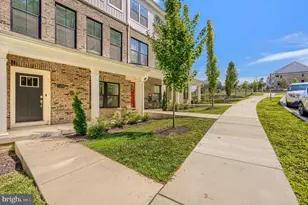 11409 Starlight Pl, Marriottsville, MD 21104 - Photo 2