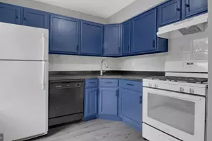 9653 White Acre Rd, Columbia, MD 21045 - Photo 2
