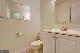 10566 Twin Rivers Rd, Columbia, MD 21044 - Photo 30