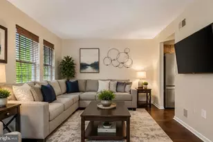 9142 Lambskin Ln, Columbia, MD 21045 - Photo 2