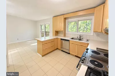 10675 Rain Dream Hill, Columbia, MD 21044 - Photo 8