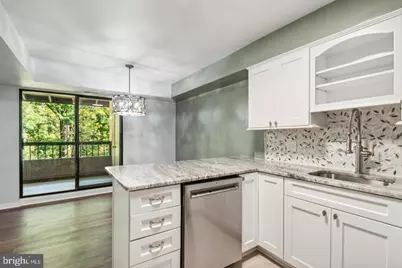 5667 Harpers Farm Road #E, Columbia, MD 21044 - Photo 4