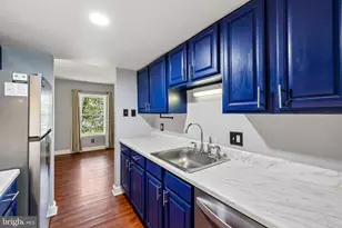 8839 Hayshed Ln, Columbia, MD 21045 - Photo 12