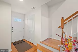 8056 Locust Mill St, Ellicott City, MD 21043 - Photo 2