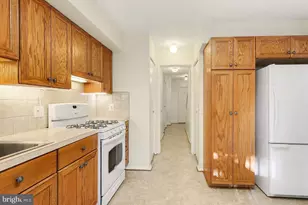 10800 Green Mountain Cir, Columbia, MD 21044 - Photo 8