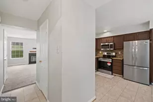 8604 John Ellicott Ct, Ellicott City, MD 21043 - Photo 10