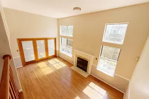 8545 Harvest View Ct, Ellicott City, MD 21043 - Photo 4