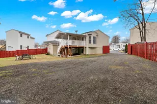 8252 Glen Ct, Jessup, MD 20794 - Photo 4