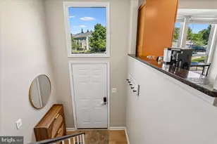 7737 Chatfield Ln, Ellicott City, MD 21043 - Photo 2