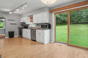 13083 Williamfield Dr, Ellicott City, MD 21042 - Photo 12