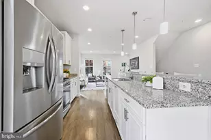 7130 Banbury Dr, Hanover, MD 21076 - Photo 14