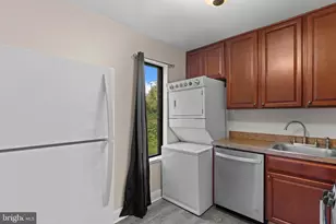5478 Cedar Ln, Columbia, MD 21044 - Photo 12