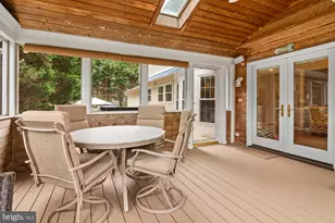 7893 James Ave, Ellicott City, MD 21043 - Photo 18