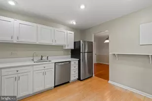 9011 Queen Maria Ct, Columbia, MD 21045 - Photo 12