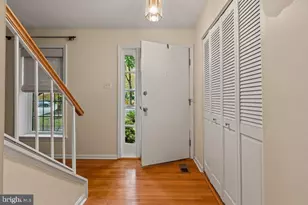 9011 Queen Maria Ct, Columbia, MD 21045 - Photo 2