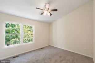 9668 Stirling Bridge Dr, Columbia, MD 21046 - Photo 18