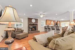 12905 Byefield Dr, Highland, MD 20777 - Photo 12
