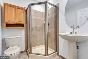 8906 Lee Manor Dr, Ellicott City, MD 21043 - Photo 36