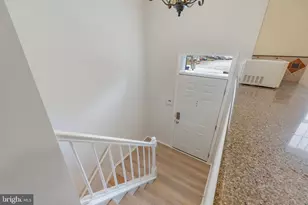 9810 Rainleaf Ct, Columbia, MD 21046 - Photo 2