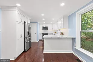 10384 Launcelot Ln, Columbia, MD 21044 - Photo 16