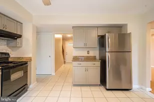 9406 Glen Ridge Dr, Laurel, MD 20723 - Photo 16