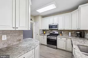 7235 Pebble Creek Dr, Elkridge, MD 21075 - Photo 20