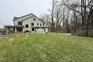 7601 Maryknoll Ave, Bethesda, MD 20817 - Photo 6