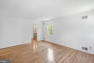 1525 W Kersey Ln, Potomac, MD 20854 - Photo 28