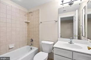 8605 Burning Tree Rd, Bethesda, MD 20817 - Photo 42