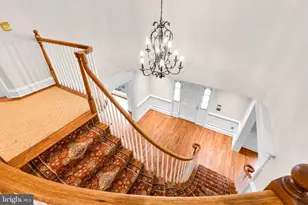 8605 Burning Tree Rd, Bethesda, MD 20817 - Photo 4