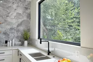 8908 Mohawk Ln, Bethesda, MD 20817 - Photo 10